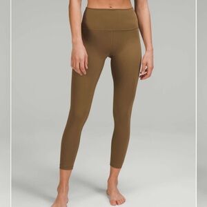 NWT Lululemon wonder under luxtreme 25in size 8 artifact